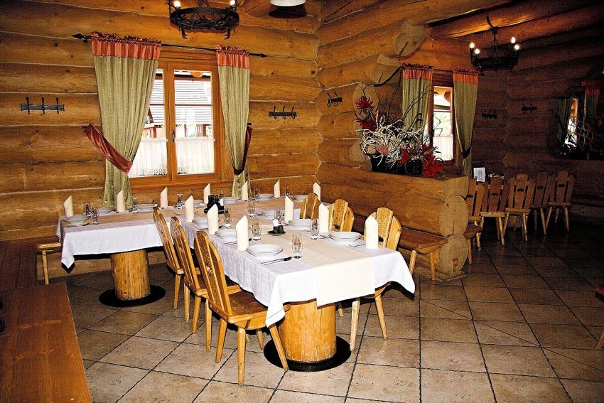 Hotel Grun Мости у Яблункова Екстериор снимка
