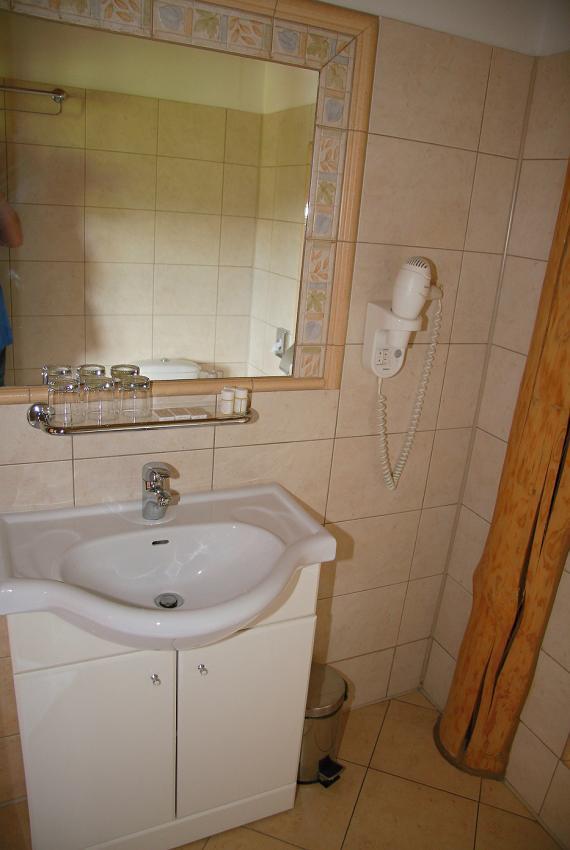 Hotel Grun Мости у Яблункова Екстериор снимка
