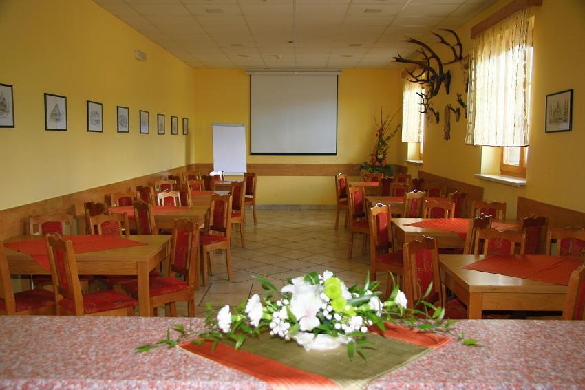 Hotel Grun Мости у Яблункова Екстериор снимка